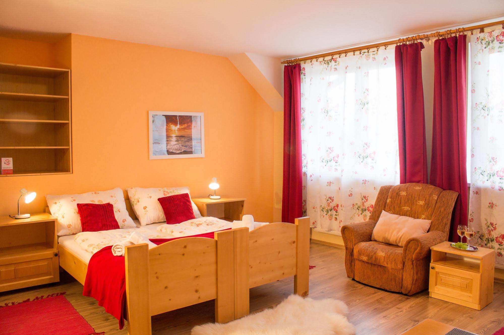 Apartmány Renomal Tatranská Lomnica Exterior foto